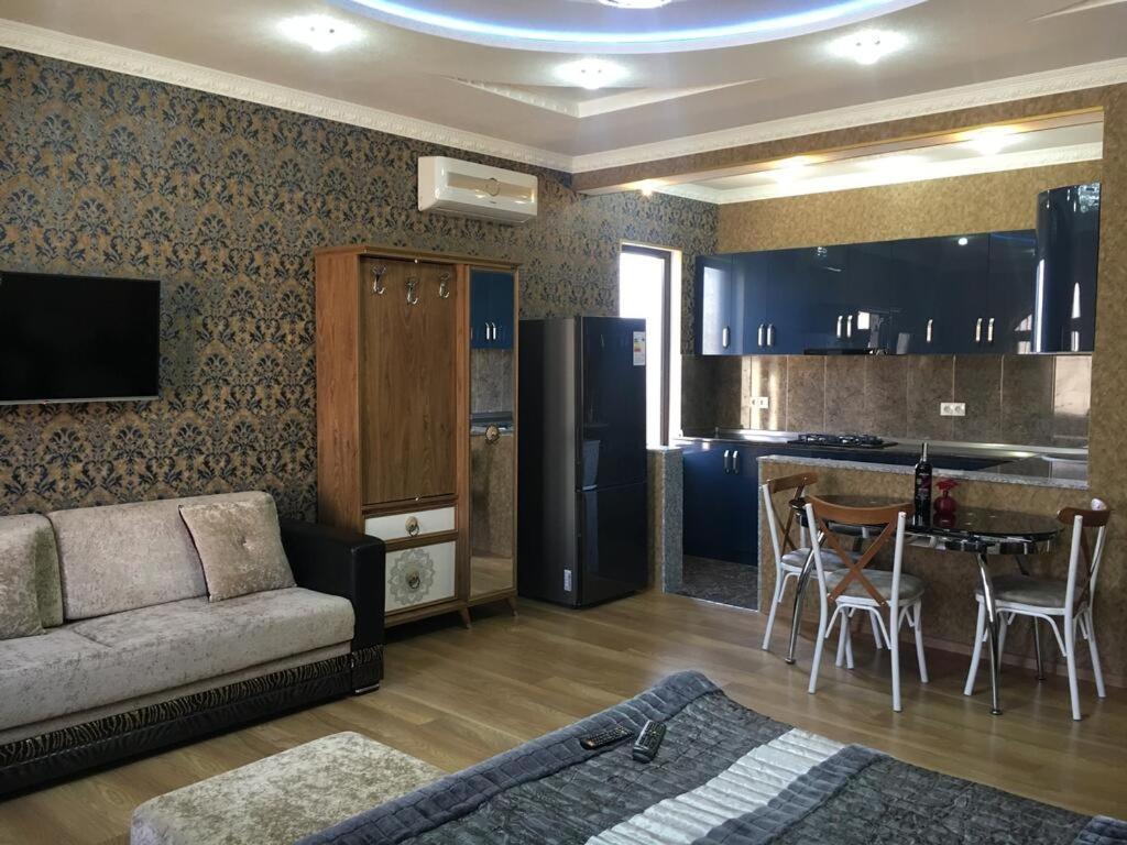 Gricko Hotel Tbilisi Exterior photo